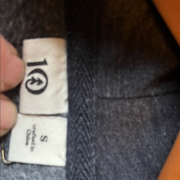 tentree Gray and Orange Women's Sweater - Picture 2 of 5